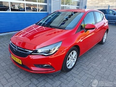 Opel Astra - 1.6 CDTI Business+