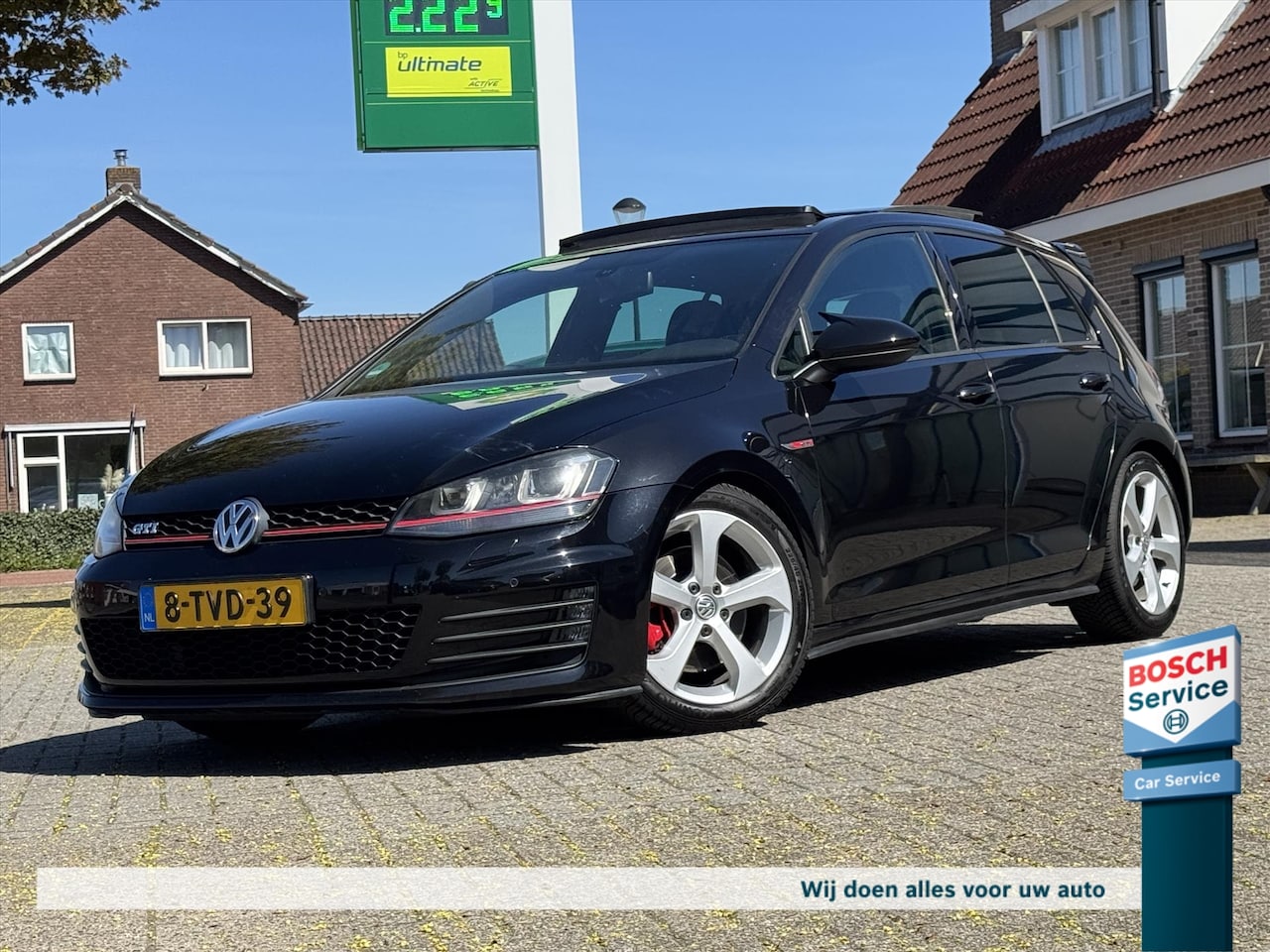 Volkswagen Golf - 7 2.0 TSI GTI 220PK / Pano / Leder / Camera / Keyless / Led / Stoelverwarming / Navi / Cru - AutoWereld.nl