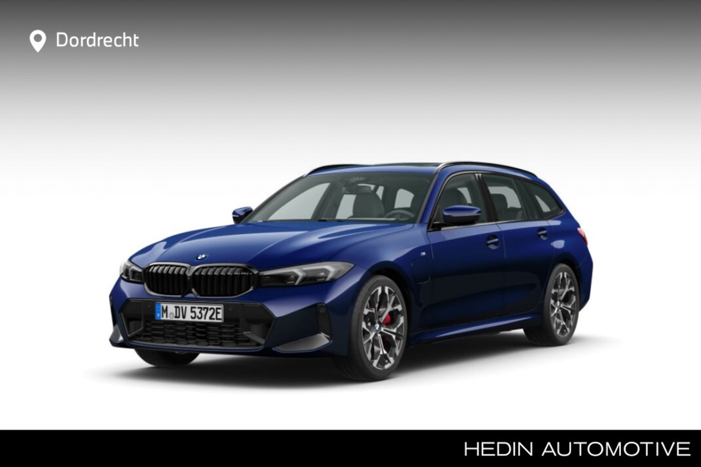 BMW 3-serie Touring - 330e M Sport Edition M Sport Pro | Trekhaak | Innovation Pack | Comfort Pack | Glazen Pano - AutoWereld.nl