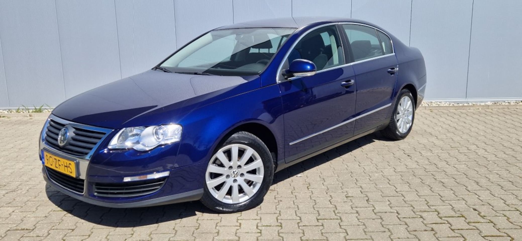 Volkswagen Passat - 2.0 FSI  Clima  keurige staat  ,    Yongtimer !! - AutoWereld.nl