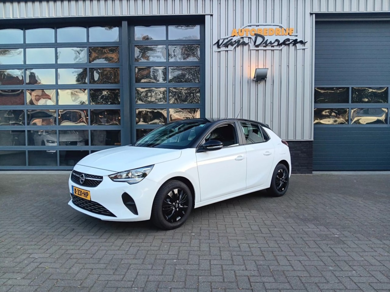 Opel Corsa - 1.2  Edition 55kw  Centr.Vergr. ABS  Airco  Cruise  Elec.ramen+spiegels  Afn Trekhaak - AutoWereld.nl