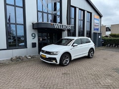 Volkswagen Tiguan - 1.5 TSI ACT R-Line 131PK Navi, Climatcntrl, Cruisecntrl, PDC, Trekhk, TOPSTAAT