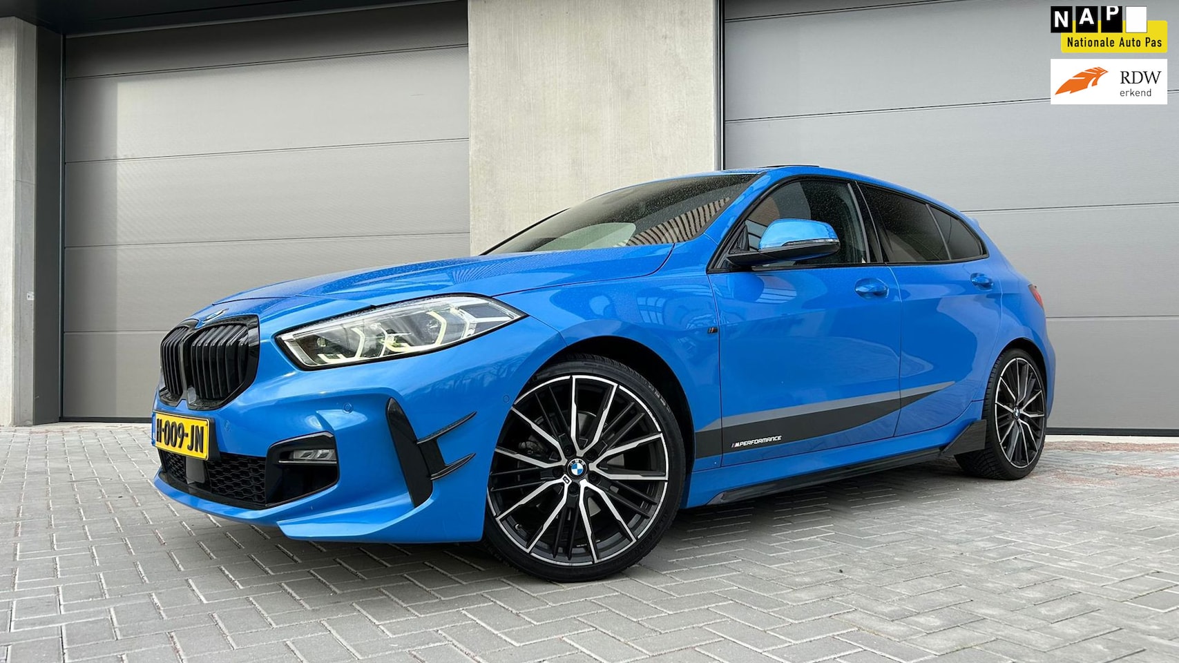 BMW 1-serie - 118i High Exe M Sport, BTW Auto, LED, Sportstoelen - AutoWereld.nl