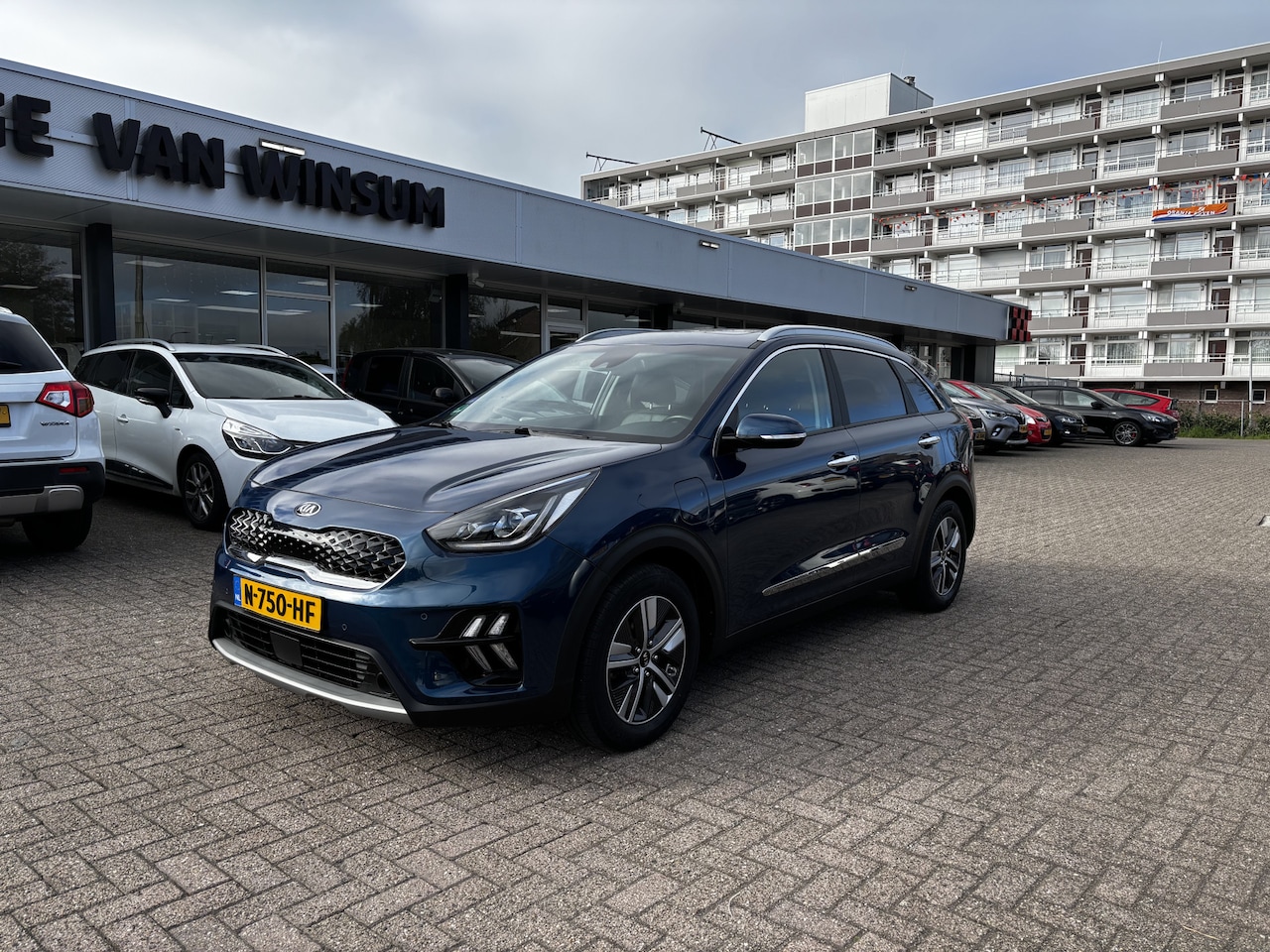 Kia Niro - 1.6 GDi PHEV ExecutiveLine Lmv Cruise Navi Applecarplay Schuif/Kanteldak Nap - AutoWereld.nl