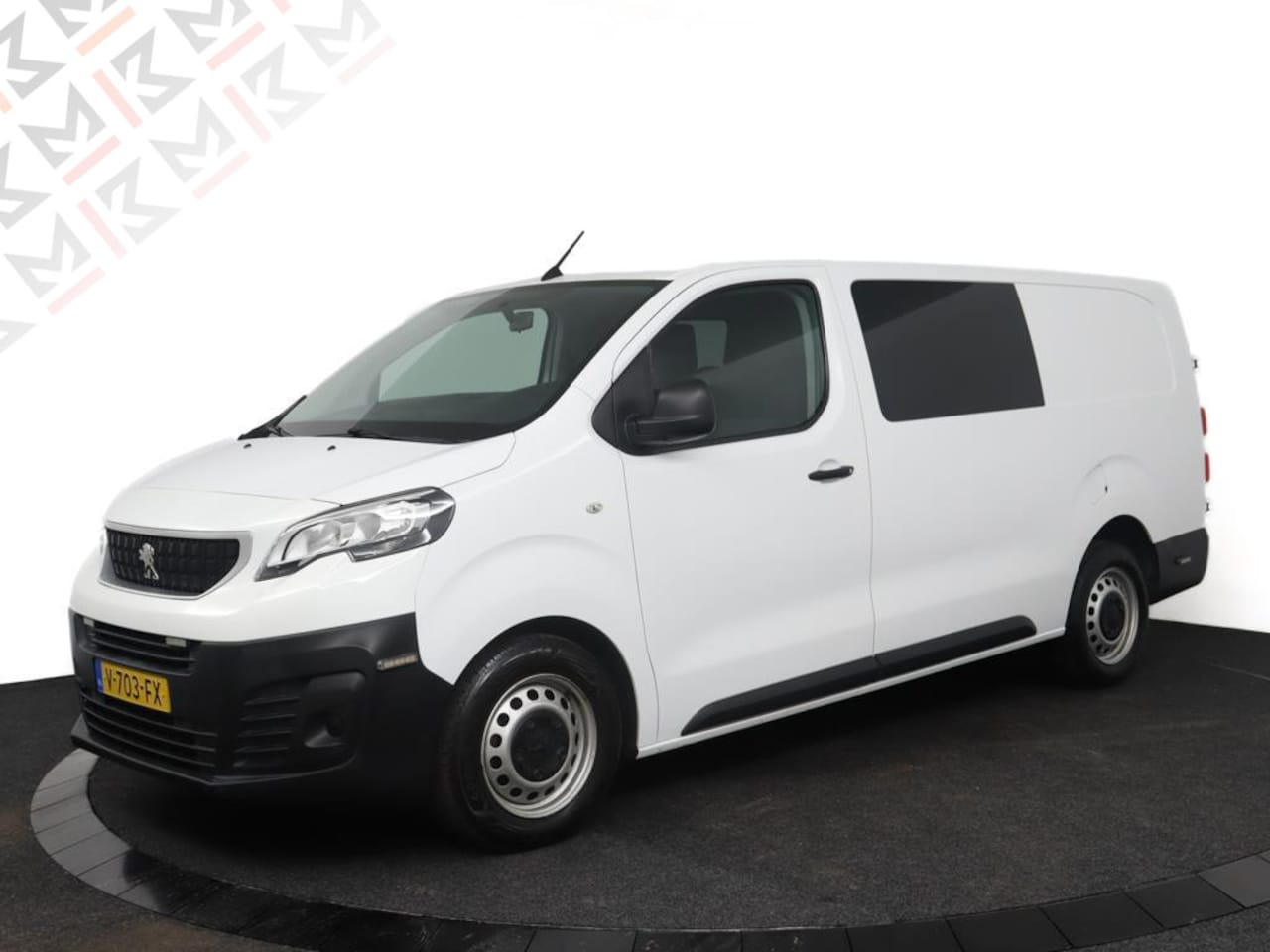 Peugeot Expert - 231L 2.0 BlueHDI 120 EURO6 DC Pro|Dubbel cabine|Trekhaak - AutoWereld.nl