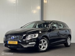Volvo V60 - 2.0 D2 Nordic+ [ NAP trekhaak xenon stoelverw. ]