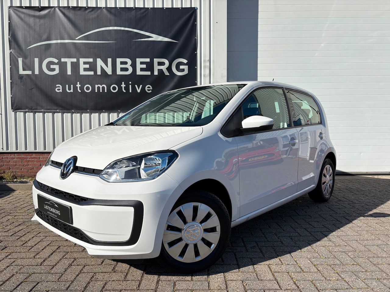 Volkswagen Up! - 1.0 BMT move up! AIRCO/BLUETOOTH/1e EIGENAAR - AutoWereld.nl