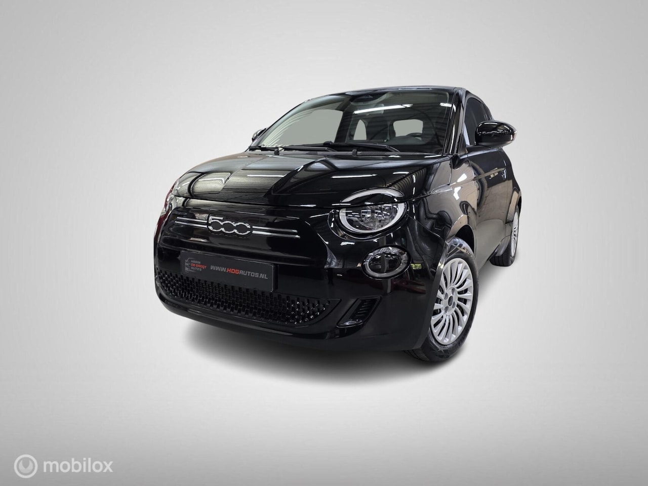 Fiat 500e - 42 kWh/8500km/Carplay/Cruise/Clima/Rijklaar! - AutoWereld.nl