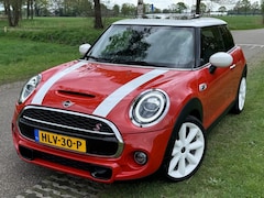 MINI Cooper S - 192PK / JCW STUURWIEL / PANORAMADAK / 18 INCH / UNIEK