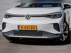Volkswagen ID.4 - First Pro 77 kWh SOH 90% Trekhaak/ Stoel-stuurverwarming/ Camera/ Navigatie/ Carplay/ Sfee