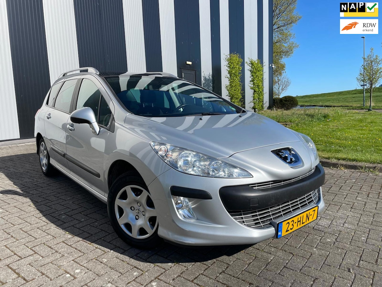Peugeot 308 SW - 1.6 VTi XS Automaat-Clima-Cruise-Pano-Pdc-Trekhaak - AutoWereld.nl
