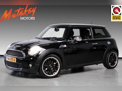 MINI Cooper S - 1.6 Chili | 2e eigenaar | black edition