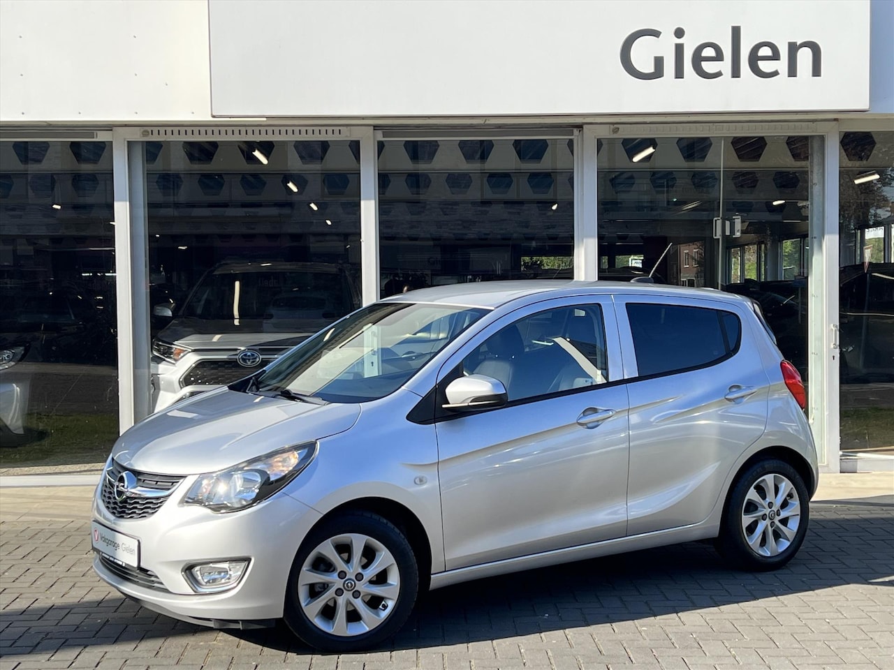 Opel Karl - 1.0 Ecoflex Innovation | Cruise control, Climate control, Lichmetalen velgen, Privacy Glas - AutoWereld.nl