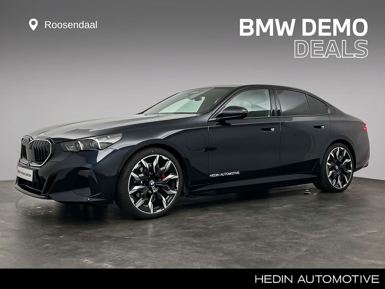 BMW 5-serie - 530e M Sport Edition | Harman Kardon | Panoramadak | Comfort Pack | Travel Pack | Trekhaak - AutoWereld.nl