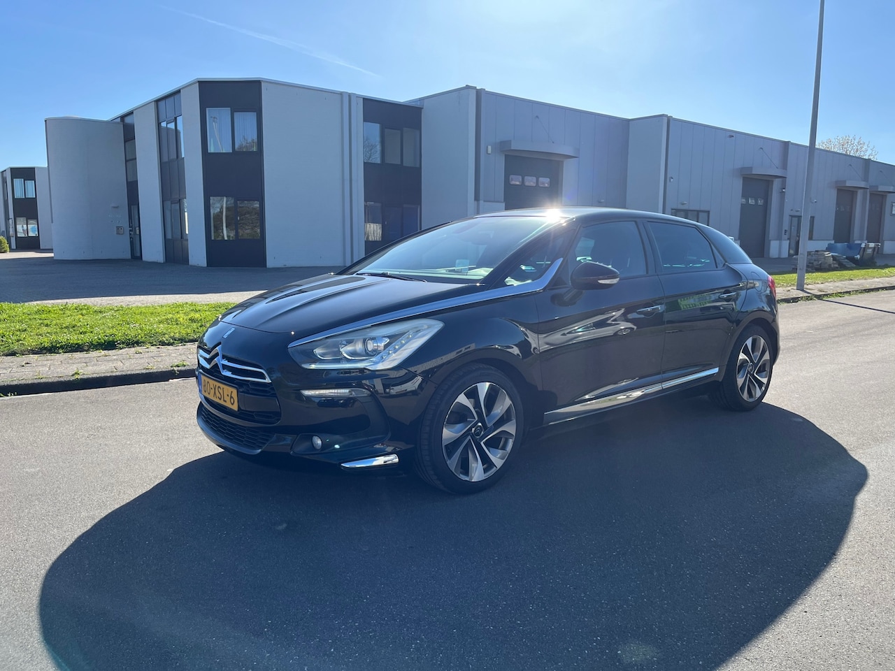 Citroën DS5 - 1.6 THP So Chic Autmaat - Mooie zeer nette staat - AutoWereld.nl