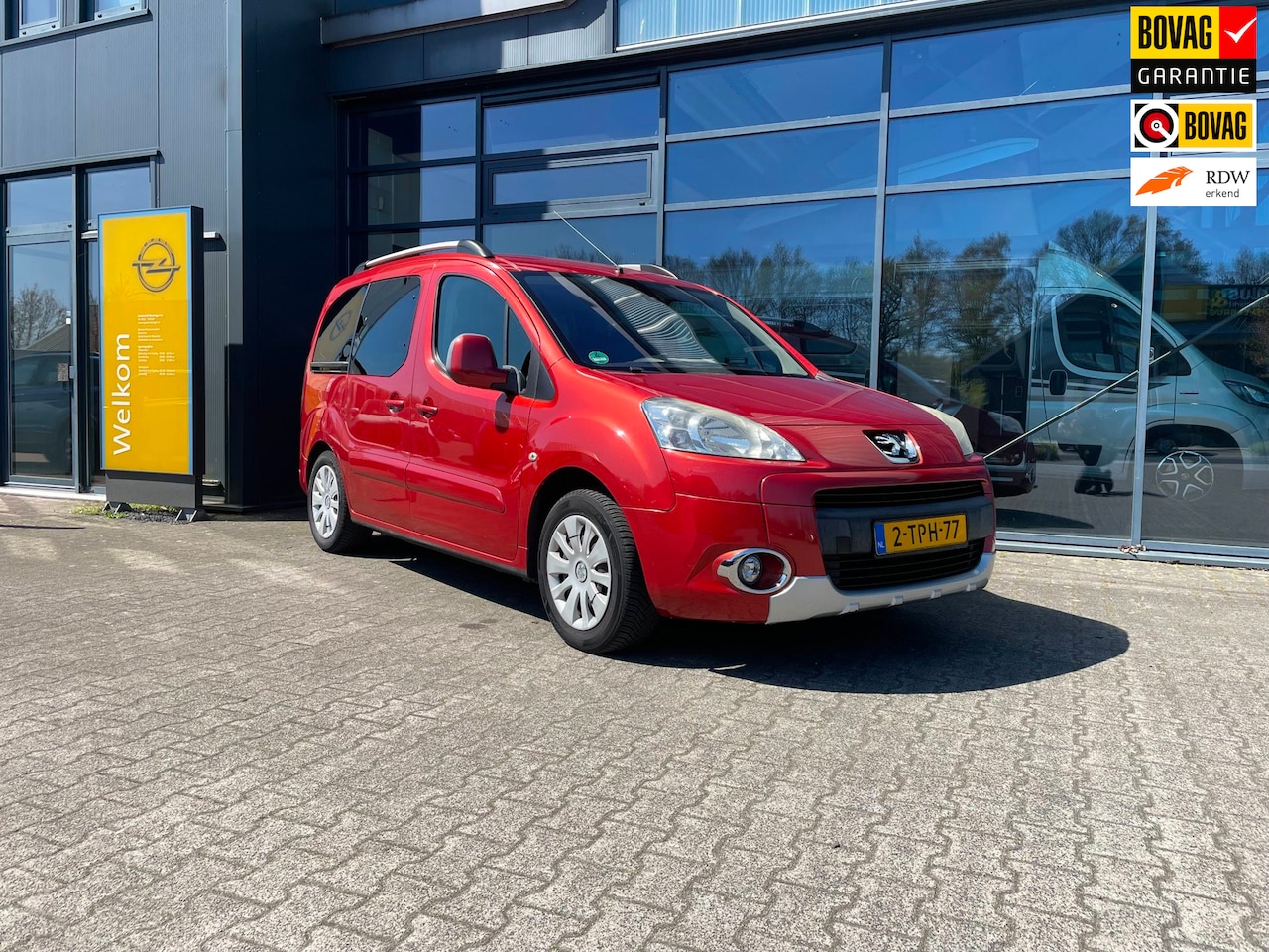 Peugeot Partner Tepee - 1.6 XT trekhaak Airco ECC Cruice Controle - AutoWereld.nl