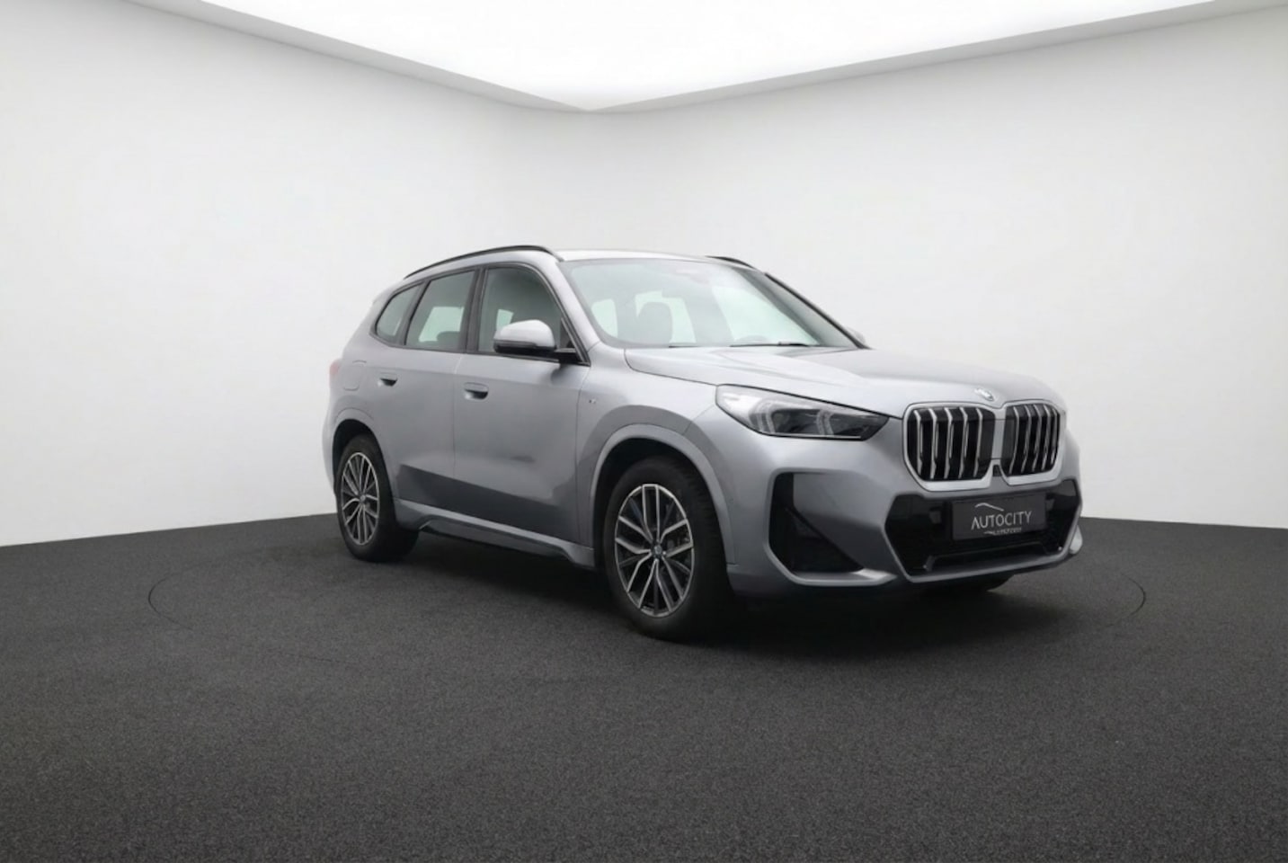BMW X1 - 25 e xDrive M Sport l 360 Camera l HUD l VOL OPTIES - AutoWereld.nl