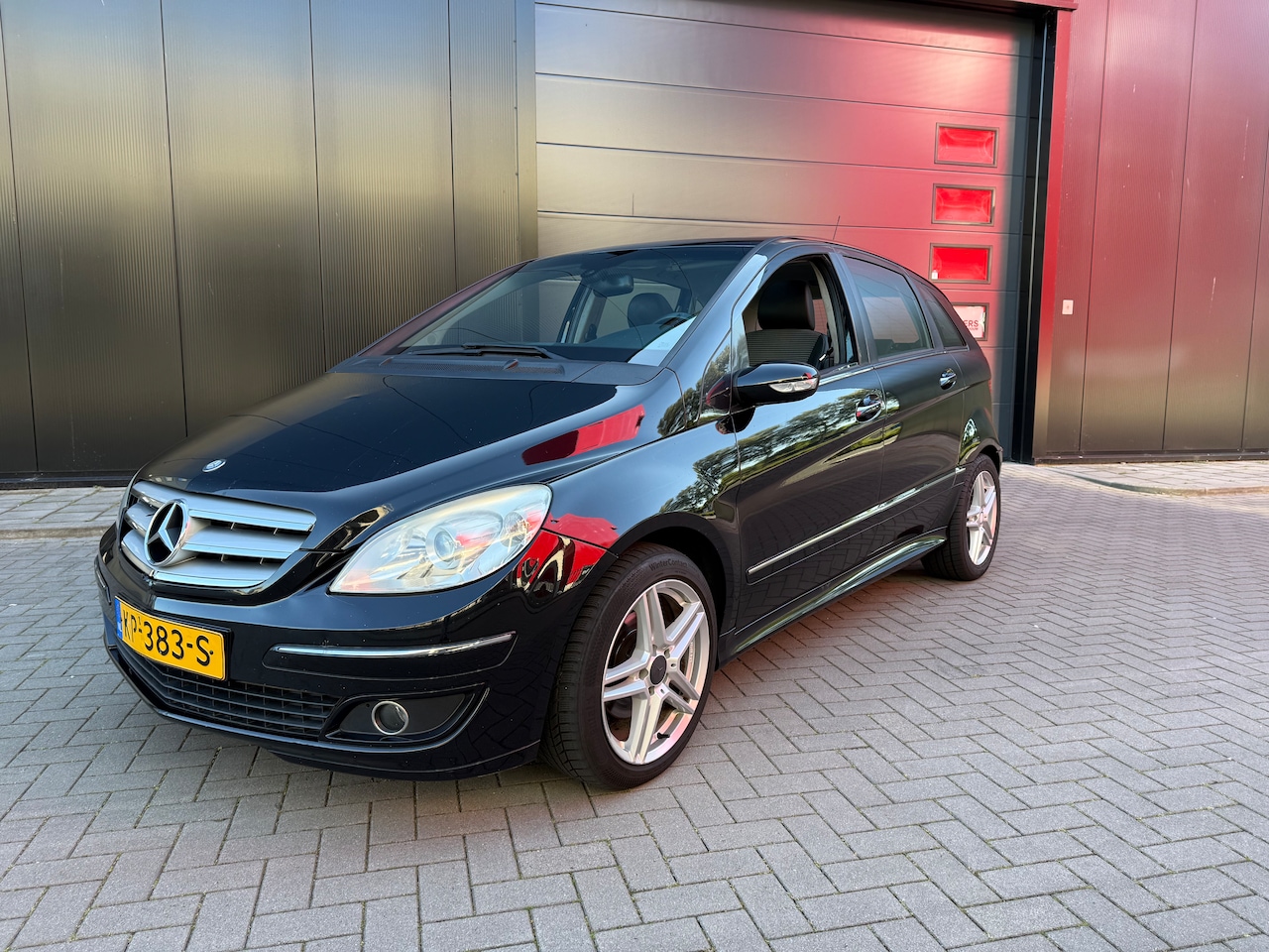 Mercedes-Benz B-klasse - 200 Automaat/Panoramadak Nieuwe APK - AutoWereld.nl