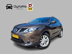 Nissan Qashqai - 1.2 N-Connecta Automaat, Pano, Trekhaak, Navi, DAB