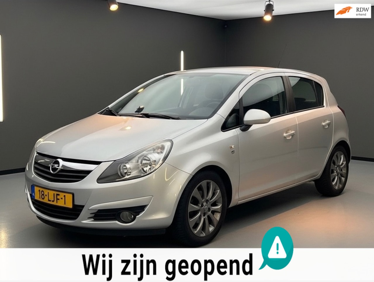 Opel Corsa - 1.4-16V '111' Edition-airco-elek ramen-nette auto - AutoWereld.nl