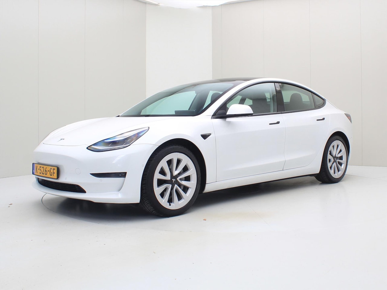 Tesla Model 3 - Long-Range AWD 351pk 75 kWh FACELIFT [ TREKHAAK+WARMTEPOMP+AUTOPILOT+19 INCH+PREMIUM AUDIO - AutoWereld.nl