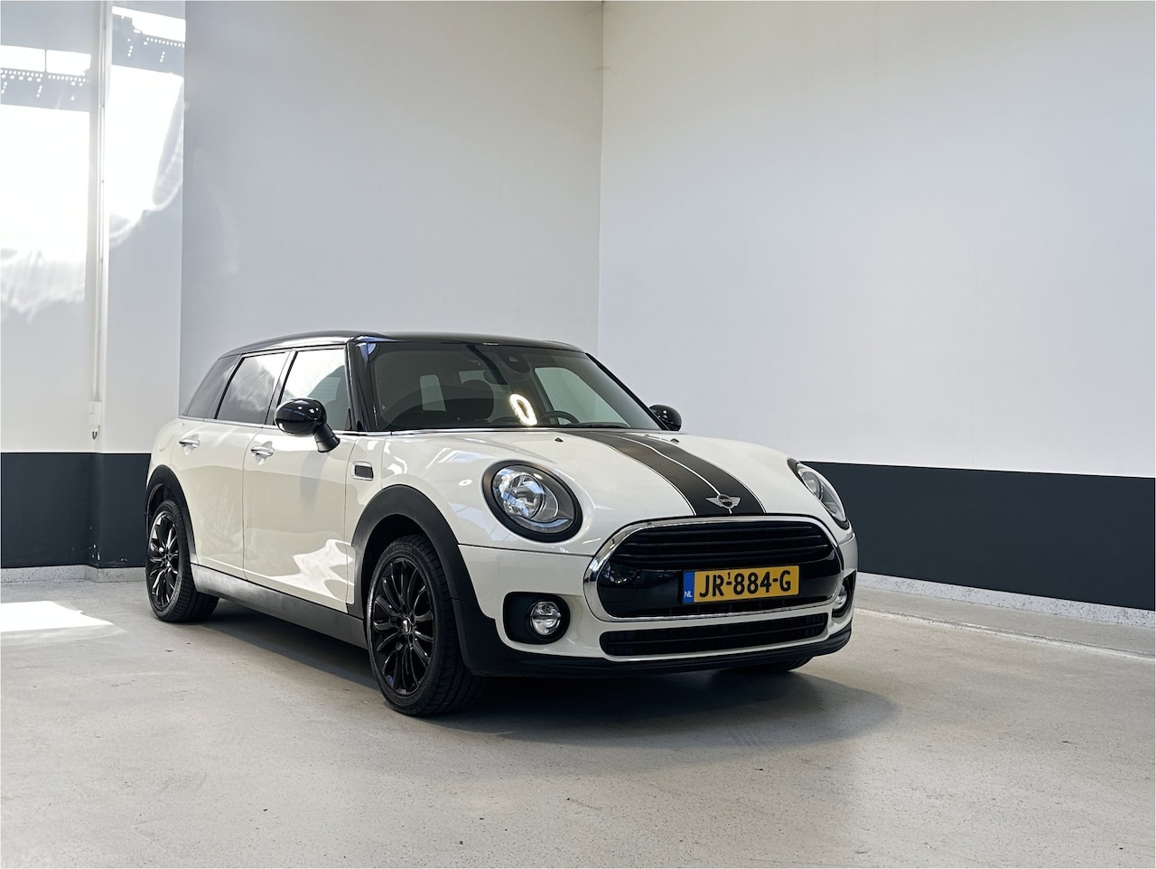 MINI Clubman - Mini 1.5 Cooper | Navigatie | Airco | LM velgen | - AutoWereld.nl