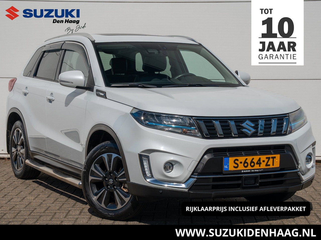 Suzuki Vitara - 1.5 Full Hybrid Style| Panoramadak | Apple/Android Carplay| keyles Entry | Parkeer sensore - AutoWereld.nl
