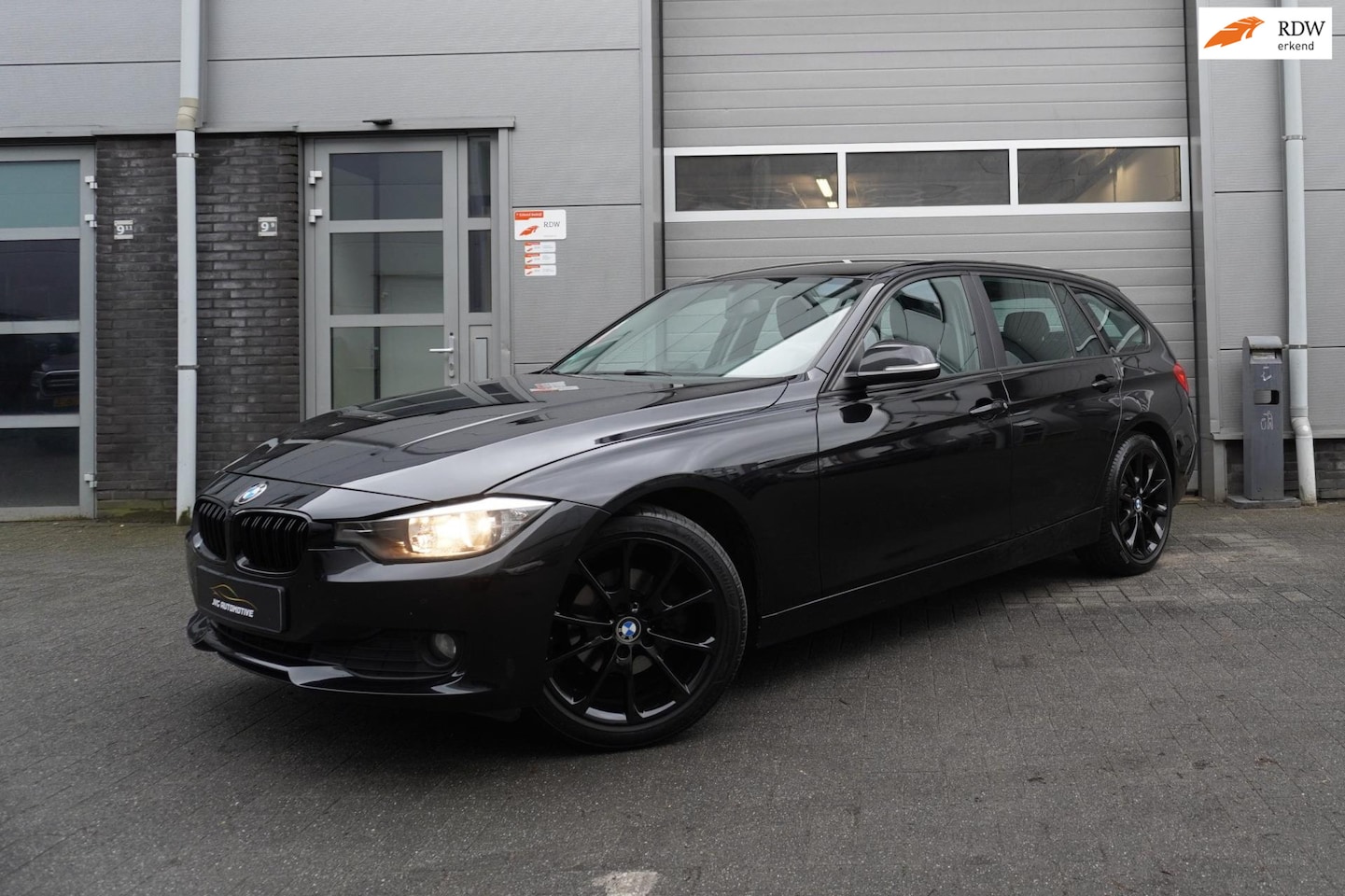 BMW 3-serie Touring - 316d Executive 316d Executive - AutoWereld.nl
