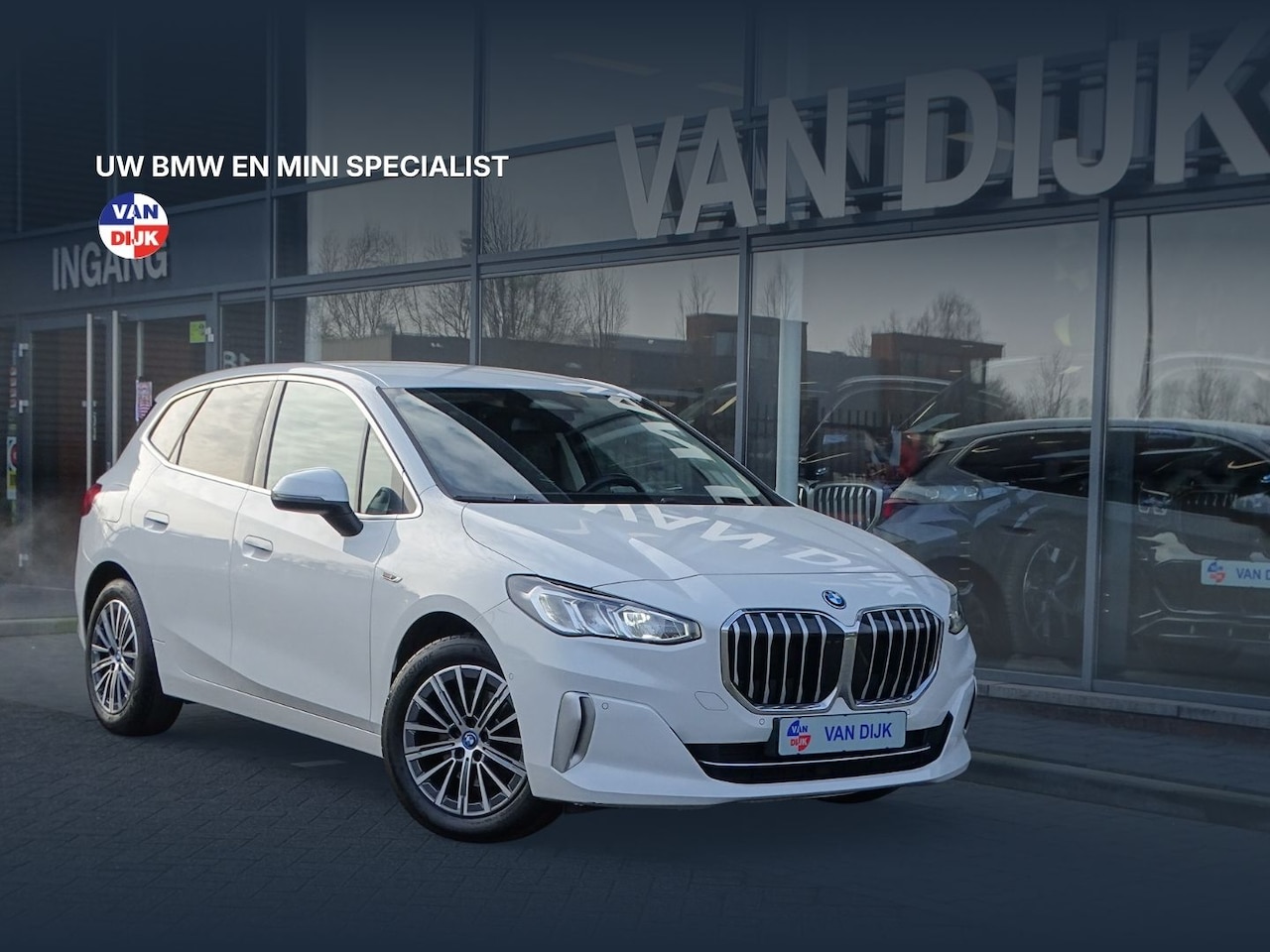 BMW 2-serie Active Tourer - 225e xDrive Luxury-Line Widescreen Display DAB-tuner Verduisterde ruiten PDC Achteruitrijc - AutoWereld.nl