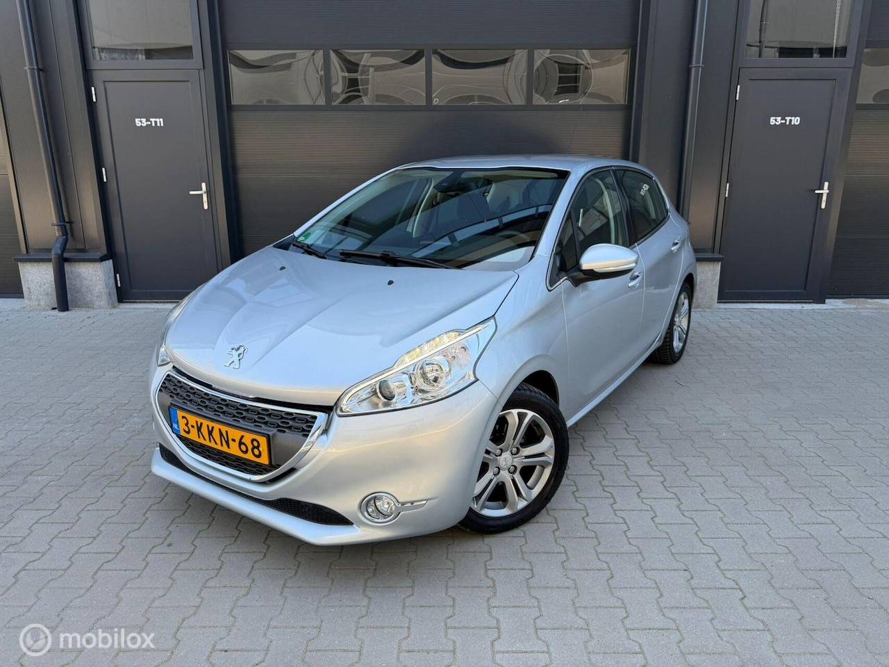 Peugeot 208 - 1.2 VTi Allure Airco APK Cruise Navi Weinig KM! - AutoWereld.nl
