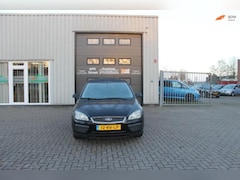 Ford Focus Wagon - 1.6-16V Champion