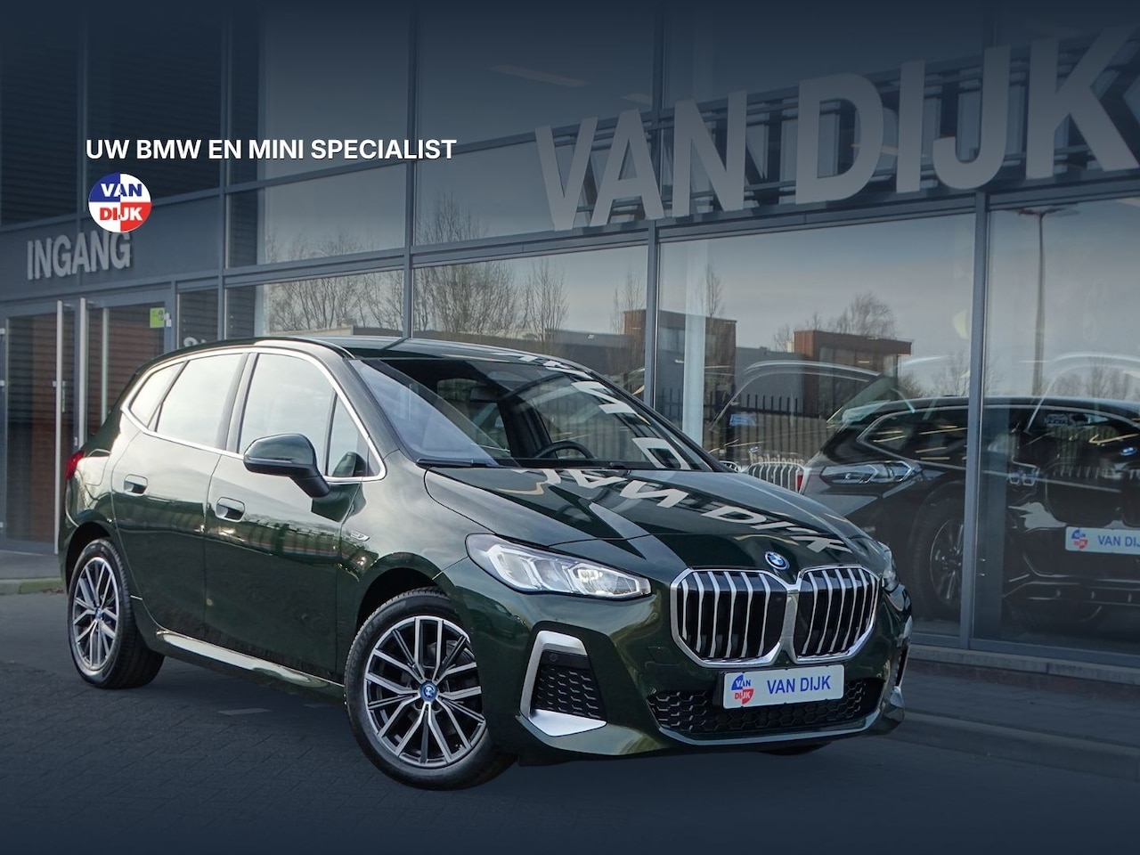 BMW 2-serie Active Tourer - 225e xDrive M Sportpakket Ada. M-onderstel DAB Sportstoelen Parkeerhulpsysteem 18''LM Velg - AutoWereld.nl