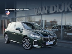 BMW 2-serie Active Tourer - 225e xDrive M Sportpakket Ada. M-onderstel DAB Sportstoelen Parkeerhulpsysteem 18''LM Velg