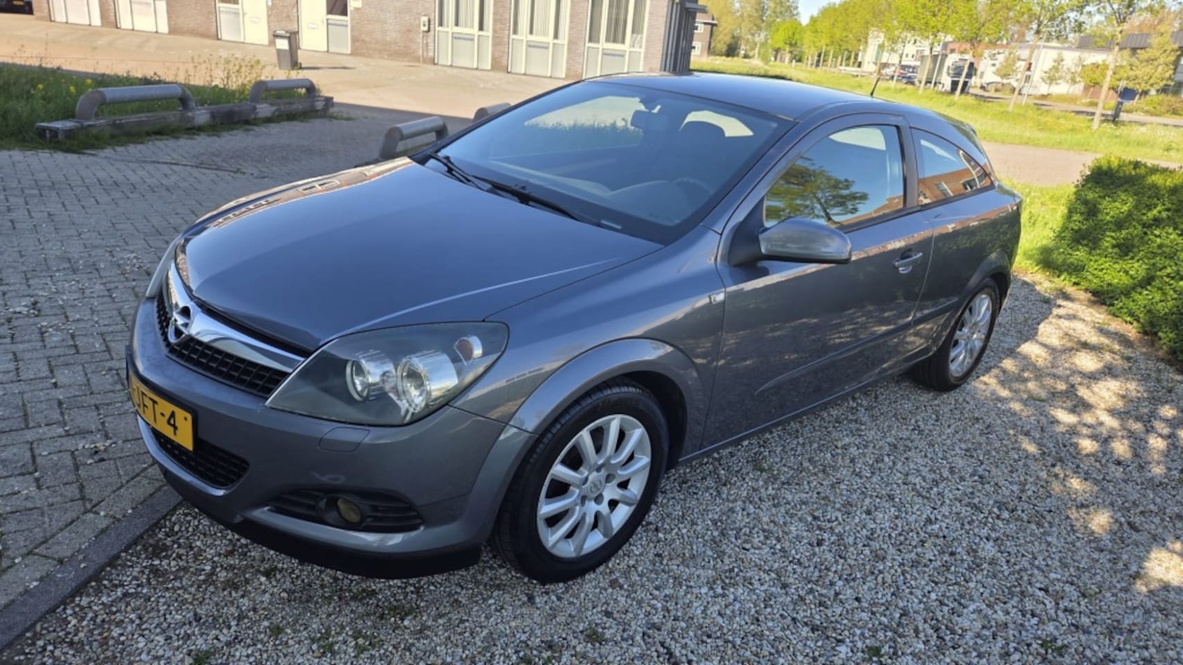 Opel Astra GTC - 1.6 Temptation 1.6 Temptation - AutoWereld.nl