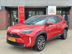 Toyota Yaris Cross - 1.5 Hybrid STYLE STOEL/STUURVERW BLIND SPOT KEYLESS PARK-SENSOREN NAVI 17'' LM-VELGEN APPL