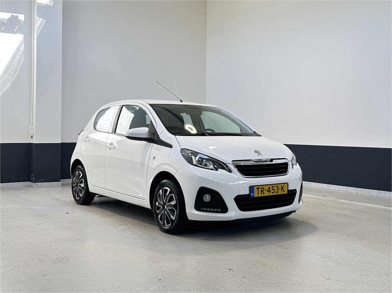 Peugeot 108 - 1.0 e-VTi Active | Bluetooth | NL | Radio| C.V | Elec ramen| - AutoWereld.nl