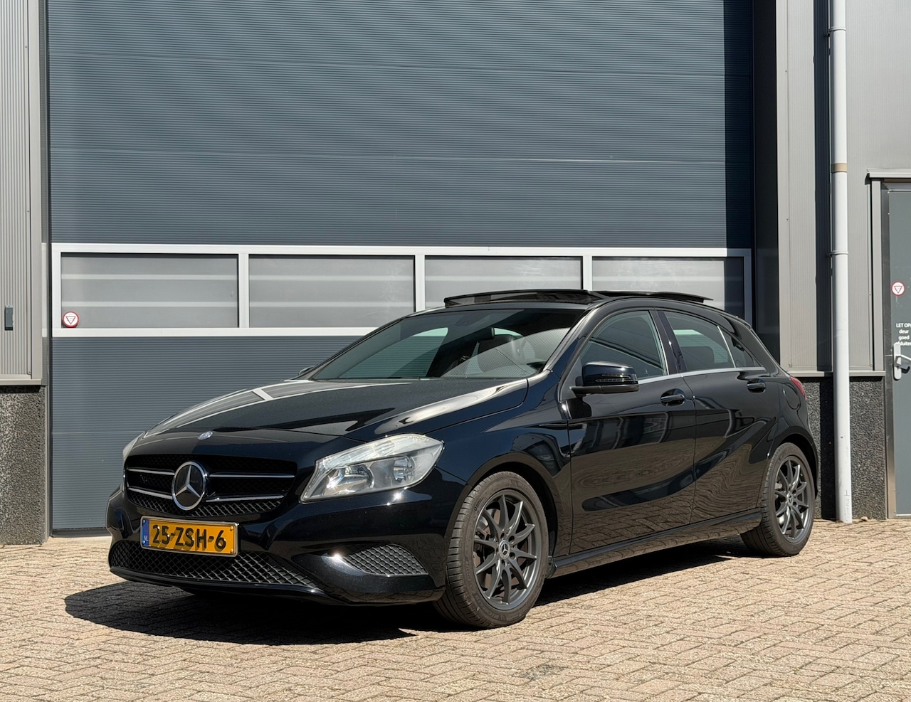 Mercedes-Benz A-klasse - 250 bj.2013 Autom|Pano|NL auto|Nap. - AutoWereld.nl