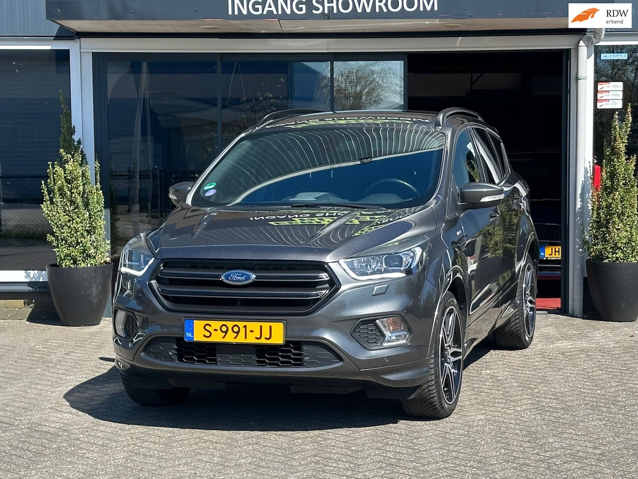 Ford Kuga - 1.5 EcoBoost ST Line - Dealer onderhouden - AutoWereld.nl