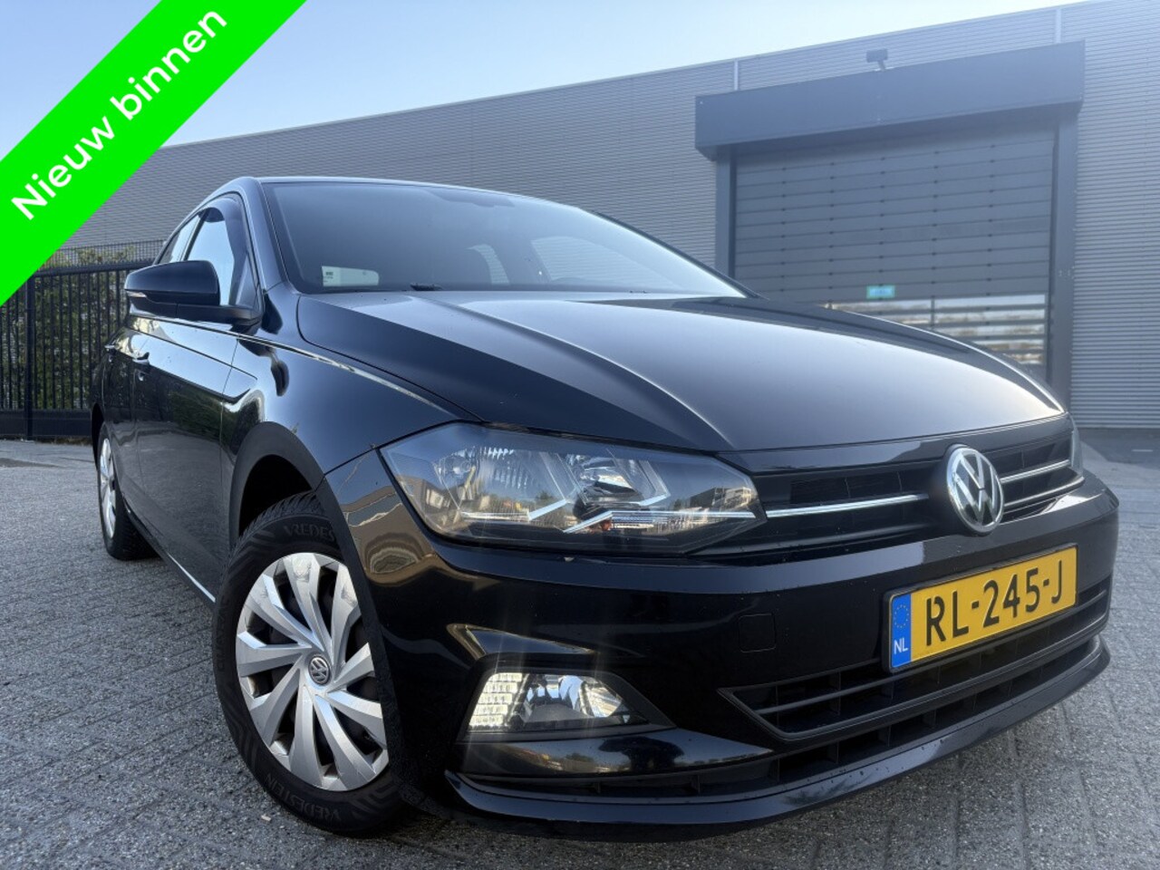 Volkswagen Polo - 1.6 TDI Comfortline/Navi/Cruise/Clima/Leer/ - AutoWereld.nl