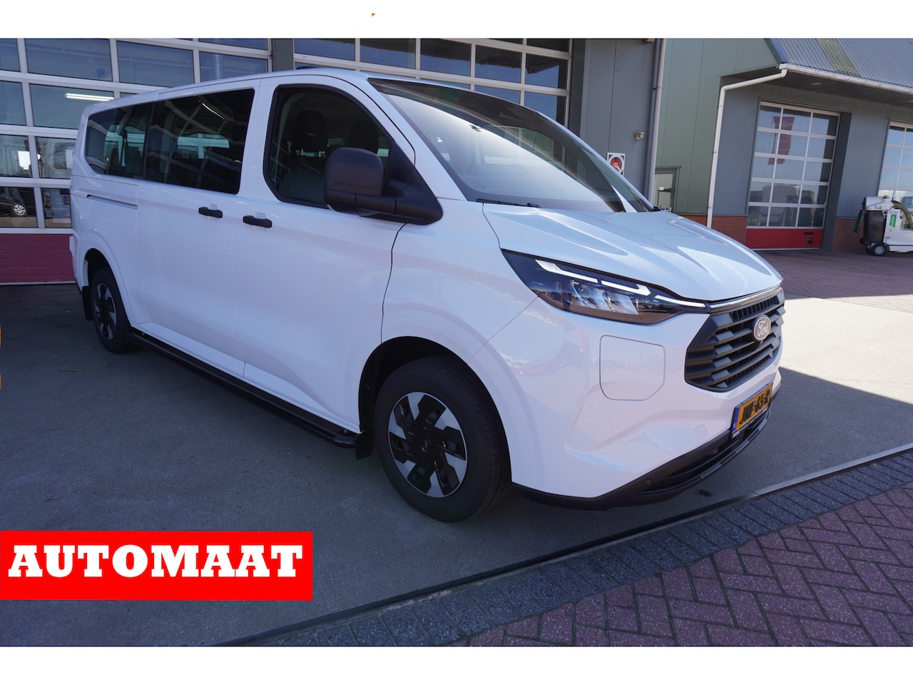 Ford Transit Custom - 340L 2.5 PHEV 233PK L2H1 Trend 9 Persoons PHEV Automaat nr. V141 | Hybride | Airco | Cruis - AutoWereld.nl