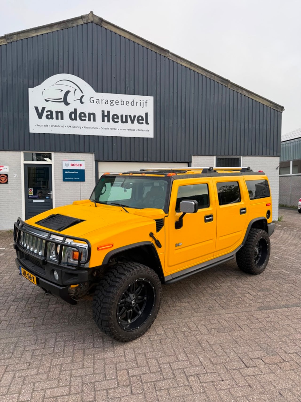 Hummer H2 - 6.0 V8 Y 6.0 V8 Y - AutoWereld.nl