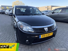 Dacia Sandero - 1.2 Blackline, Airco, 2de eigenaar