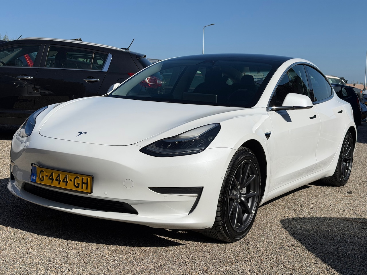 Tesla Model 3 - Long Range RWD Long Range AWD 75 kWh BTW Auto Vol Optie met Garantie en Winterbanden Set - AutoWereld.nl
