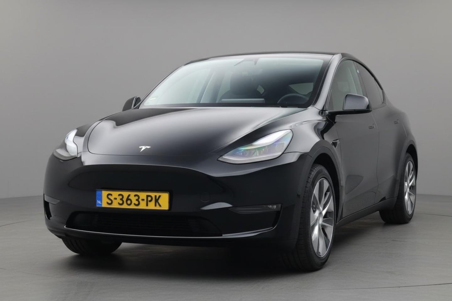 Tesla Model Y - Long Range AWD 75 kWh Long Range AWD 75 kWh - AutoWereld.nl