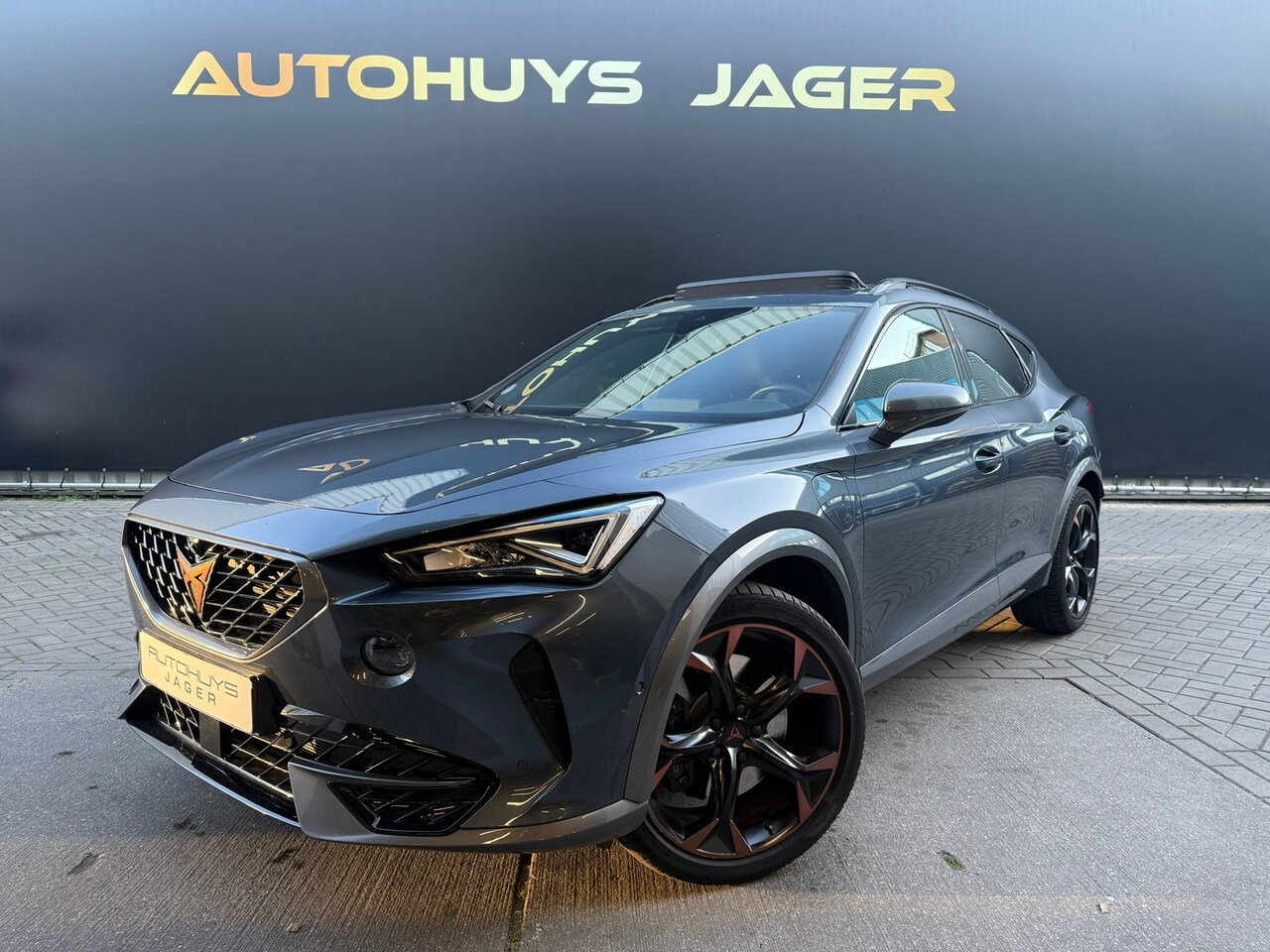 CUPRA Formentor - 1.4 TSI e-Hybrid VZ Performance Limited Pano Carplay 360 Memory St.Verwarming - AutoWereld.nl