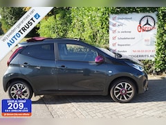 Toyota Aygo - 1.0 VVT-i x-clusiv met open dak