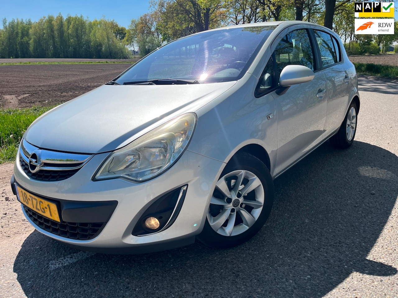 Opel Corsa - 1.4-16V Cosmo / 5 drs 2012 - AutoWereld.nl