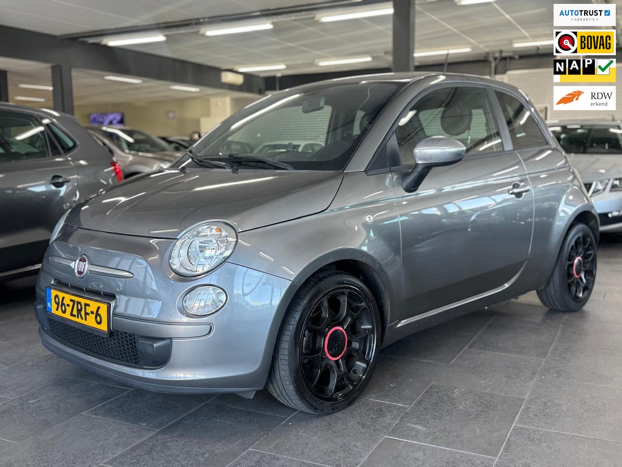 Fiat 500 - 0.9 TwinAir Street automaat half leer airco elektrische pakket lm-velgen - AutoWereld.nl