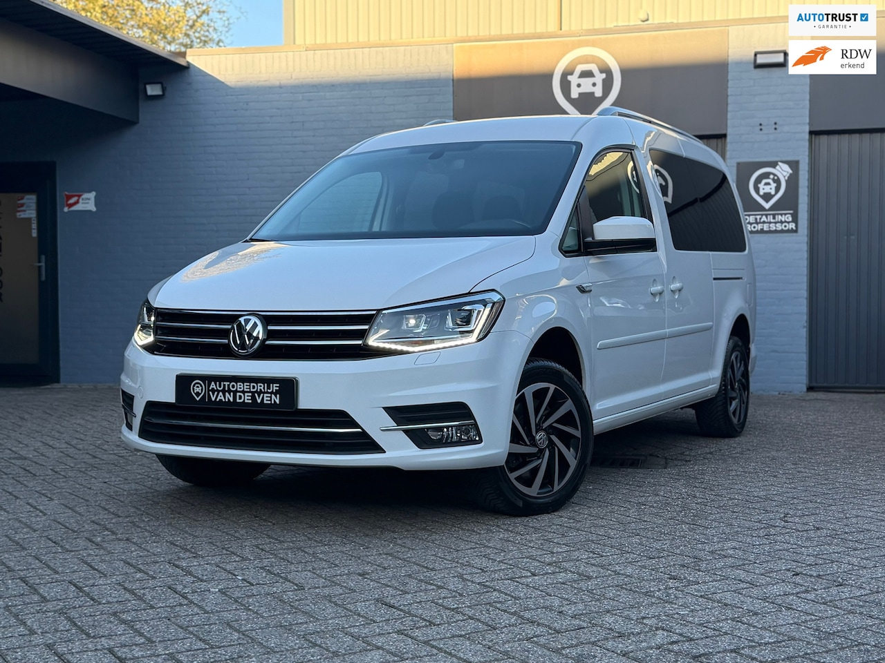 Volkswagen Caddy Maxi - 1.4 TSI 5P | DSG | Trekhaak | ACC - AutoWereld.nl