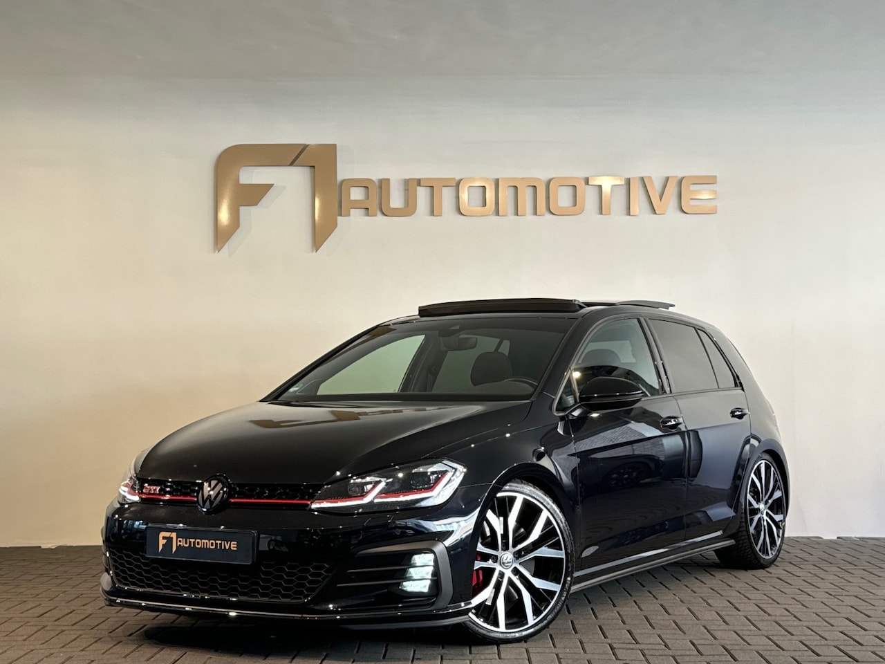 Volkswagen Golf - 2.0 TSI GTI Performance Pano|Key|Dynaudi|DCC - AutoWereld.nl